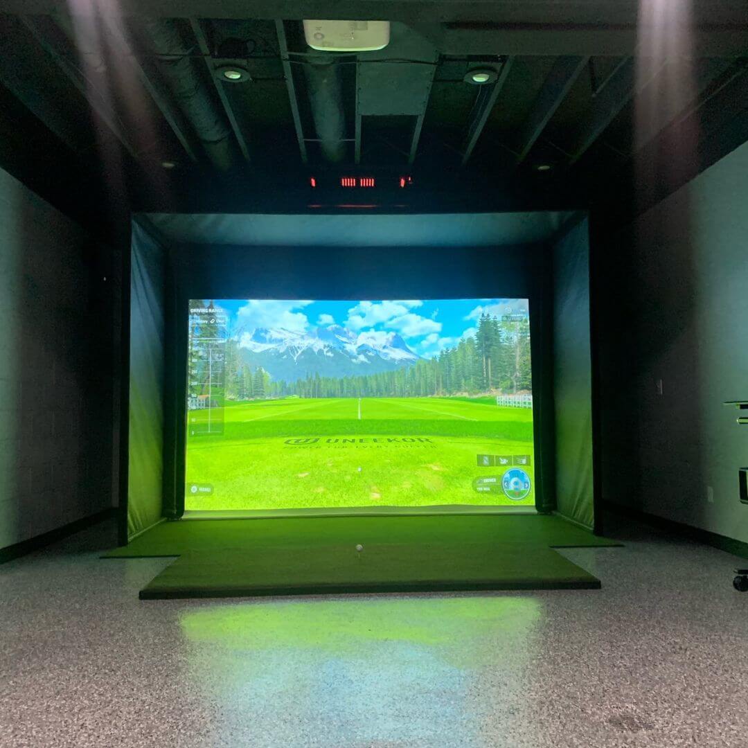 Uneekor EYE XO SIG10 Golf Simulator Package - Image 11
